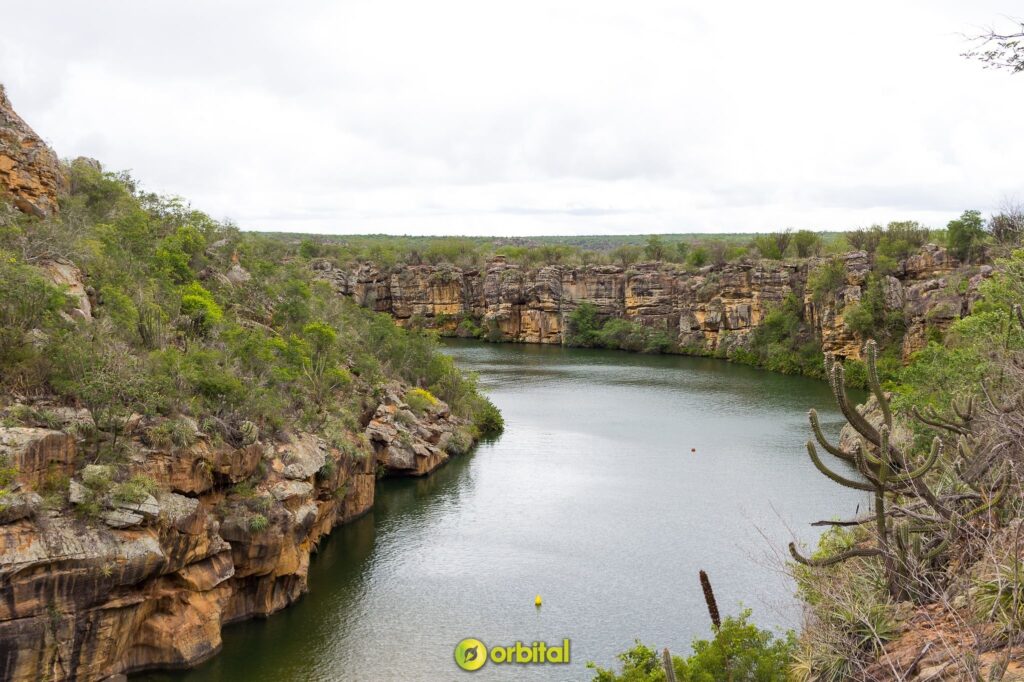 Conheça o Nordeste: As belezas naturais de Xingó